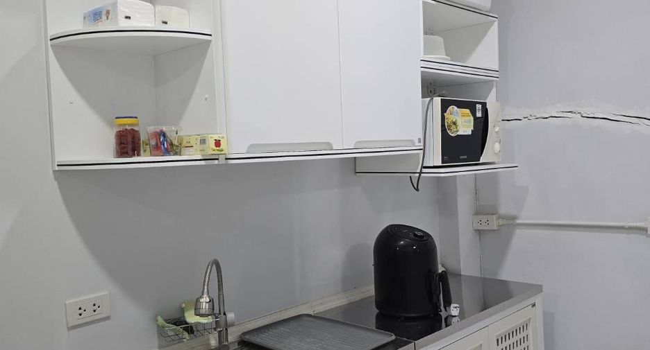 For sale 2 bedrooms townhouse in Mueang Samut Sakhon, Samut Sakhon