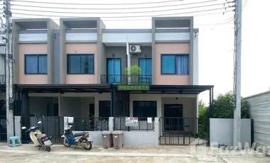 出售 2 卧室 联排别墅 在 Mueang Pathum Thani, Pathum Thani