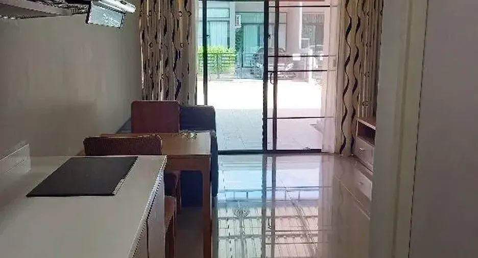 Аренда 2 спальни таунхаус в Тхаланг, Пхукет