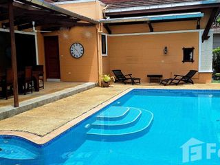 For rent 4 bedrooms villa in Mueang Phuket, Phuket