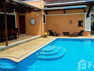 For rent 4 bedrooms villa in Mueang Phuket, Phuket