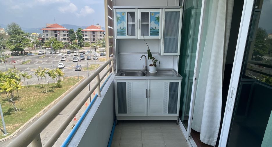 For rent 2 bedrooms apartment in Mueang Phuket, Phuket