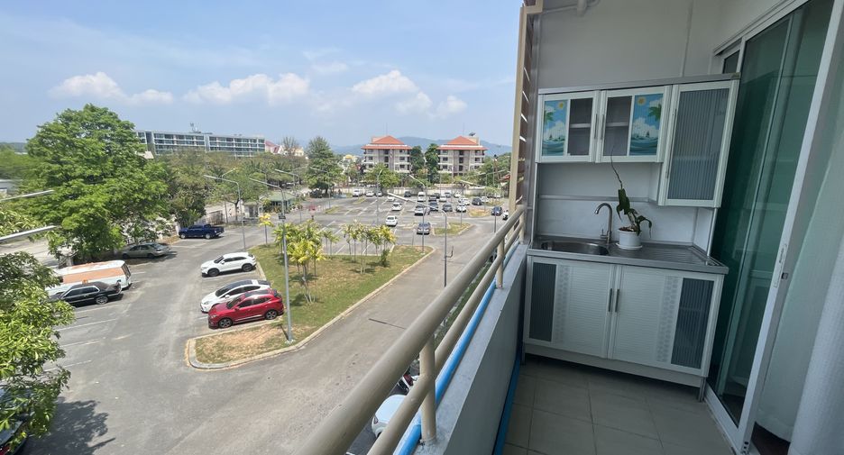 For rent 2 bedrooms apartment in Mueang Phuket, Phuket