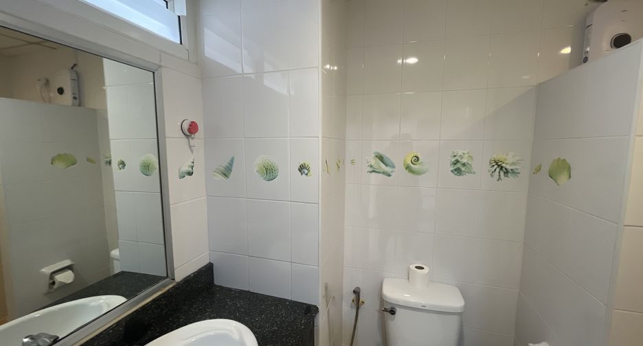 For rent 2 bedrooms apartment in Mueang Phuket, Phuket