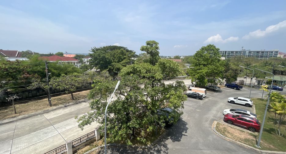 For rent 2 bedrooms apartment in Mueang Phuket, Phuket