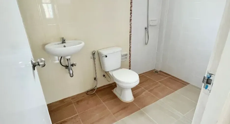 Продажа 3 спальни таунхаус в Нонг Кхаем, Бангкок