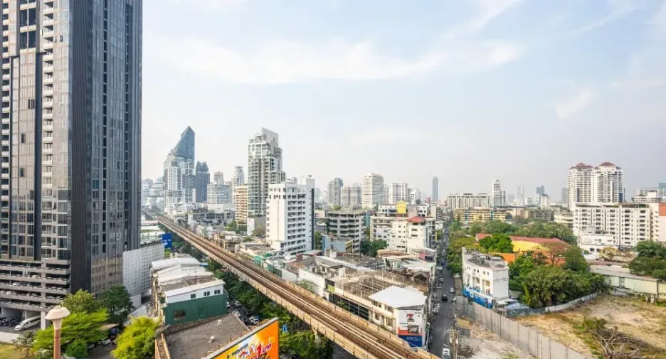 Condo en venta de 2 habitaciones en Khlong Toei, Bangkok