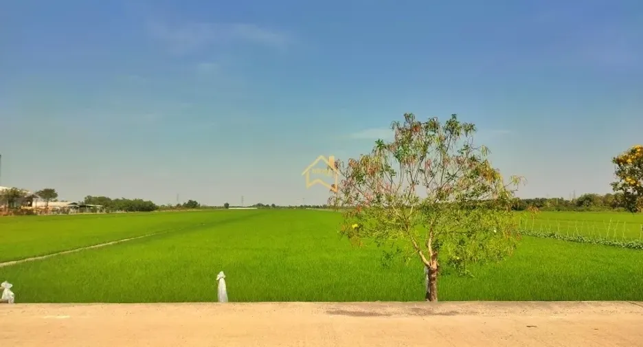 Terreno en venta en Sai Noi, Nonthaburi
