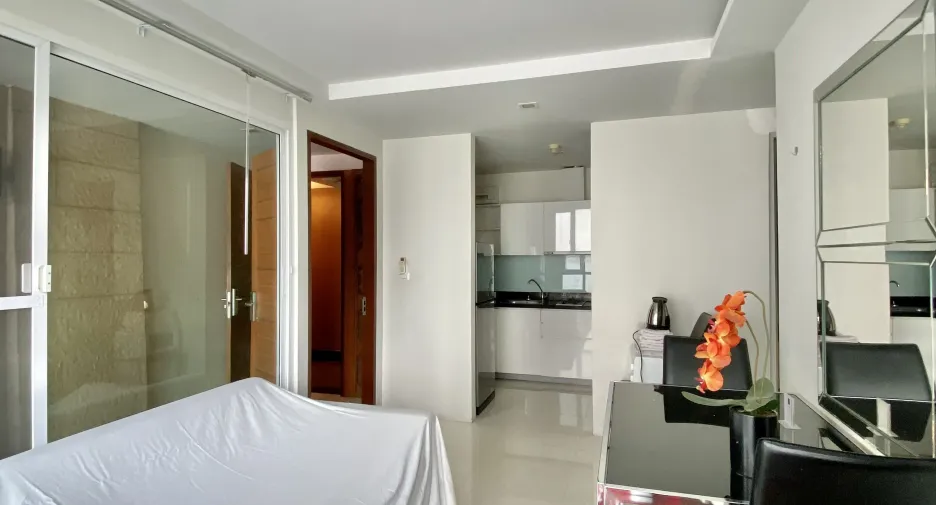 For sale 2 bedrooms condo in Watthana, Bangkok