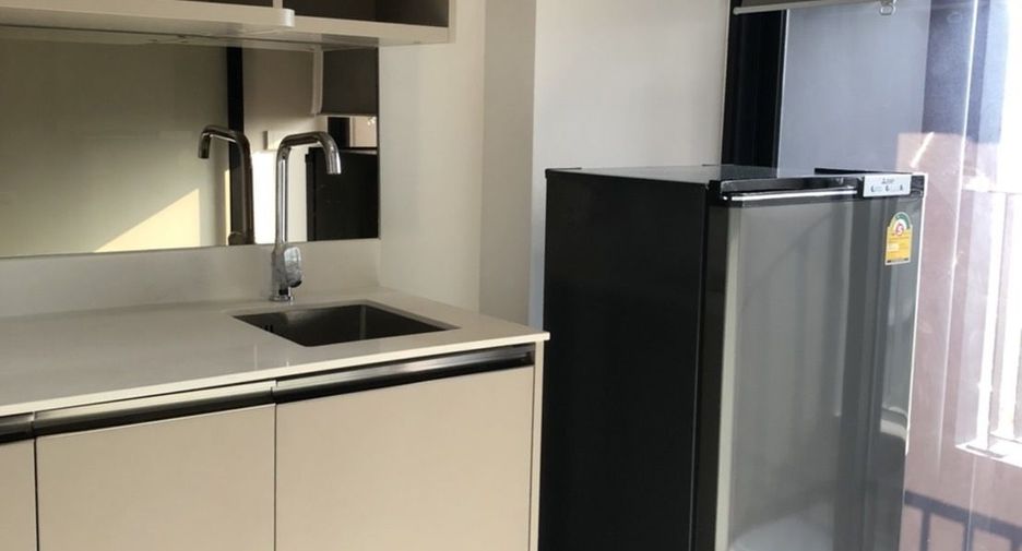 For sale studio condo in Khlong Toei, Bangkok