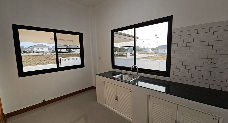 For sale 3 bedrooms house in Mueang Phayao, Phayao