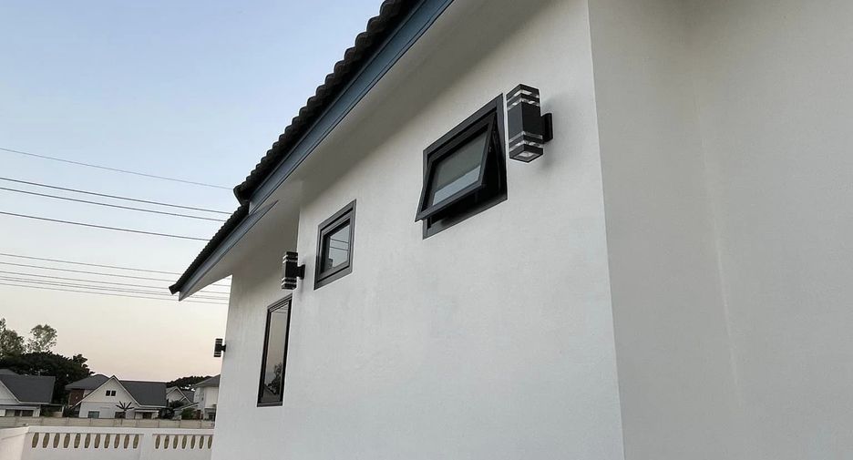 For sale 3 bedrooms house in Mueang Phayao, Phayao