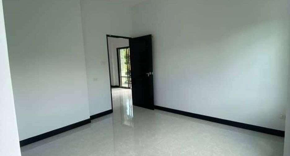 Haus zum Kauf mit 3 Zimmer in Ban Lat, Phetchaburi
