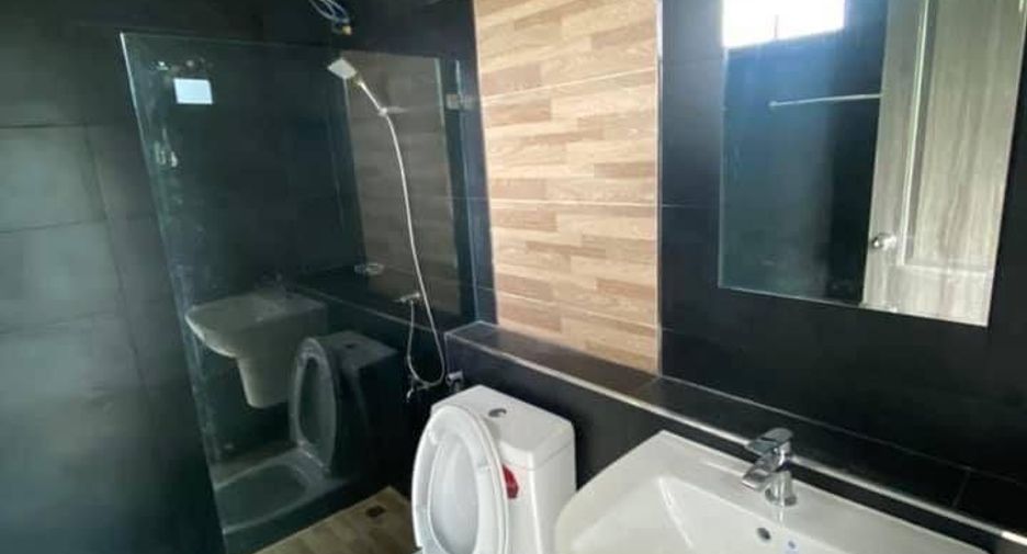 Haus zum Kauf mit 3 Zimmer in Ban Lat, Phetchaburi