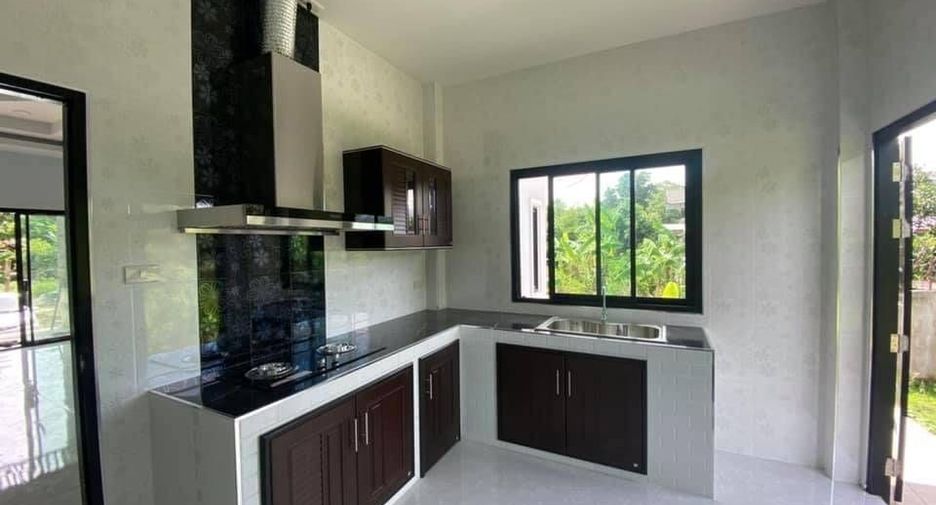 Haus zum Kauf mit 3 Zimmer in Ban Lat, Phetchaburi