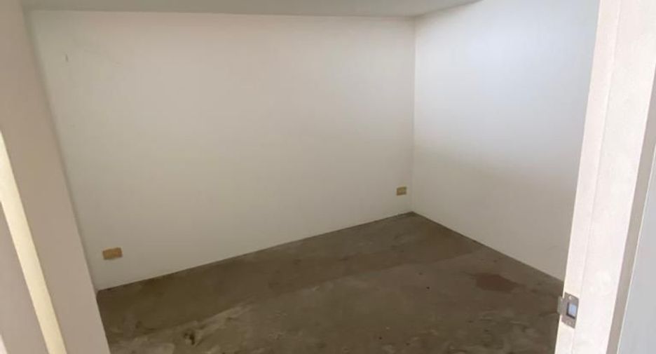 For sale 3 bedrooms condo in Bang Kapi, Bangkok