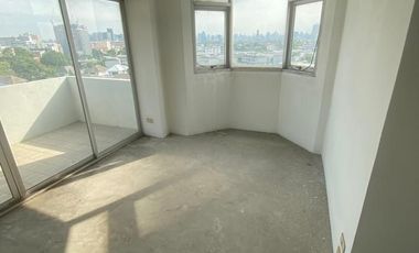 For sale 3 bedrooms condo in Bang Kapi, Bangkok