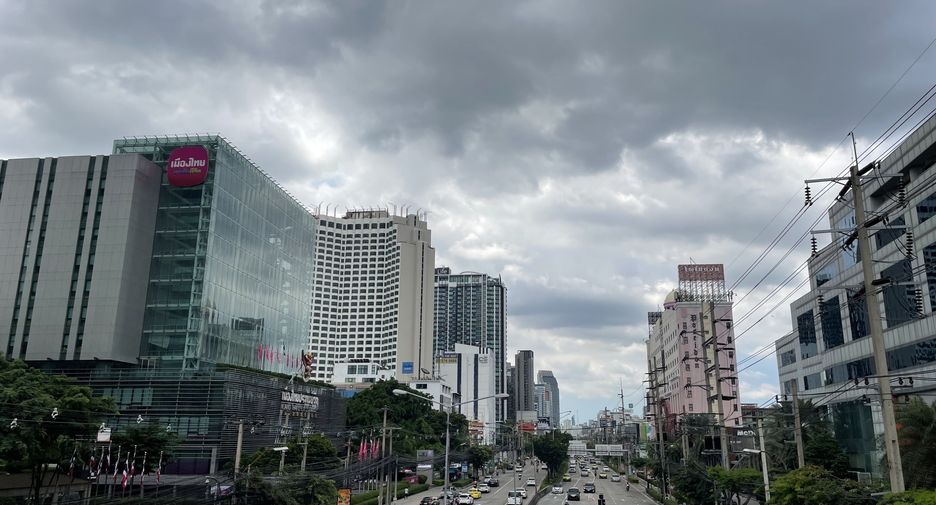 For sale land in Din Daeng, Bangkok
