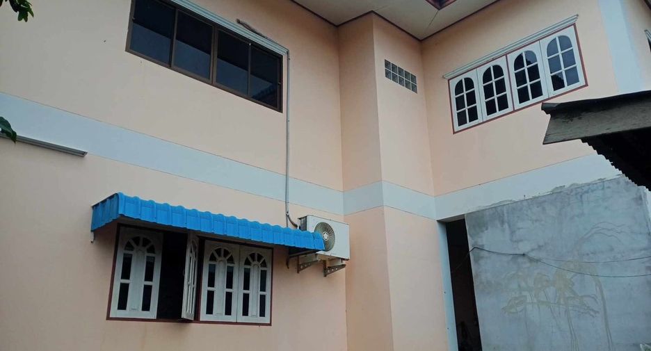 For sale 4 bedrooms house in Mueang Sukhothai, Sukhothai