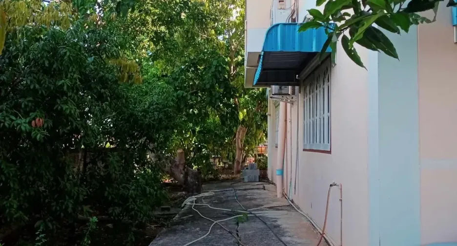 For sale 4 bedrooms house in Mueang Sukhothai, Sukhothai