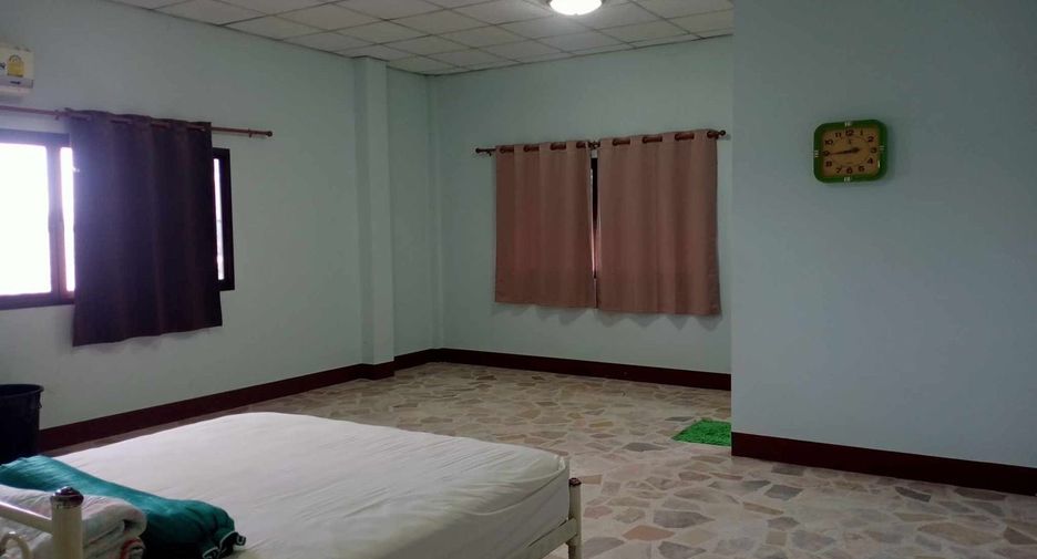 For sale 4 bedrooms house in Mueang Sukhothai, Sukhothai
