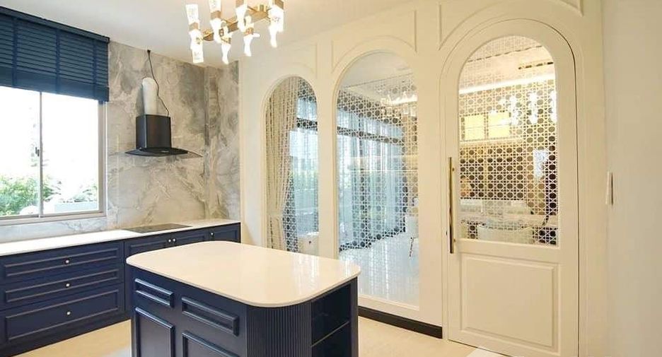 Haus zum Kauf mit 5 Zimmer in Lat Krabang, Bangkok