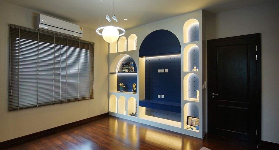 Haus zum Kauf mit 5 Zimmer in Lat Krabang, Bangkok