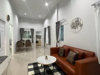 For rent 2 bedrooms townhouse in Mueang Phuket, Phuket