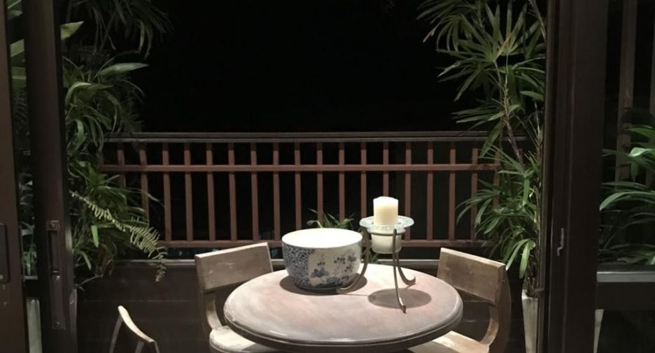For sale 3 bedrooms condo in Yan Nawa, Bangkok