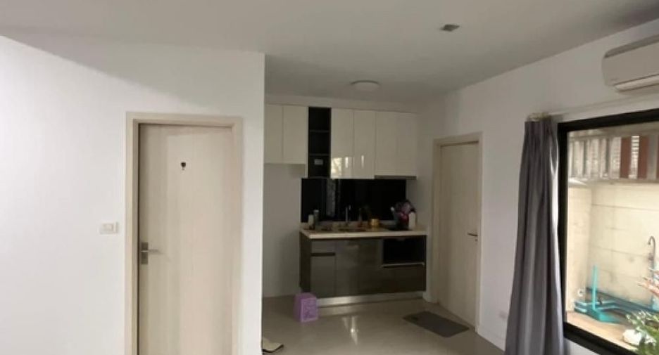 For sale and for rent 4 bedrooms townhouse in Bang Phli, Samut Prakan