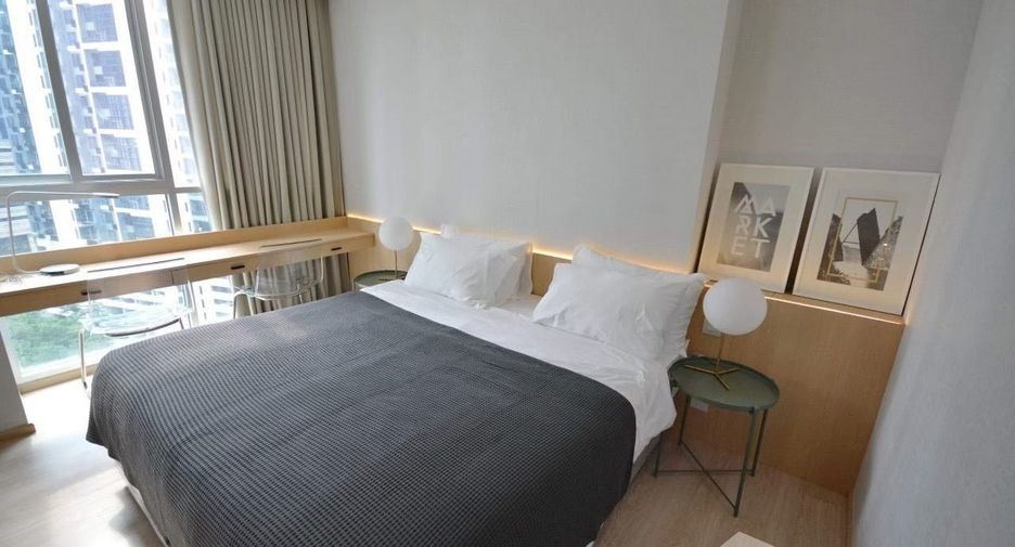 For rent 2 bedrooms condo in Huai Khwang, Bangkok