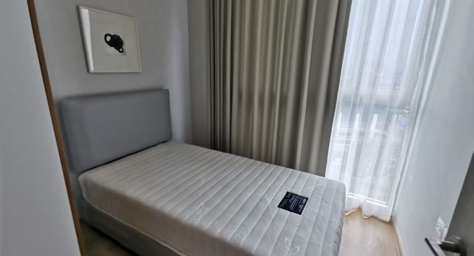 Condo en alquiler de 2 habitaciones en Huai Khwang, Bangkok