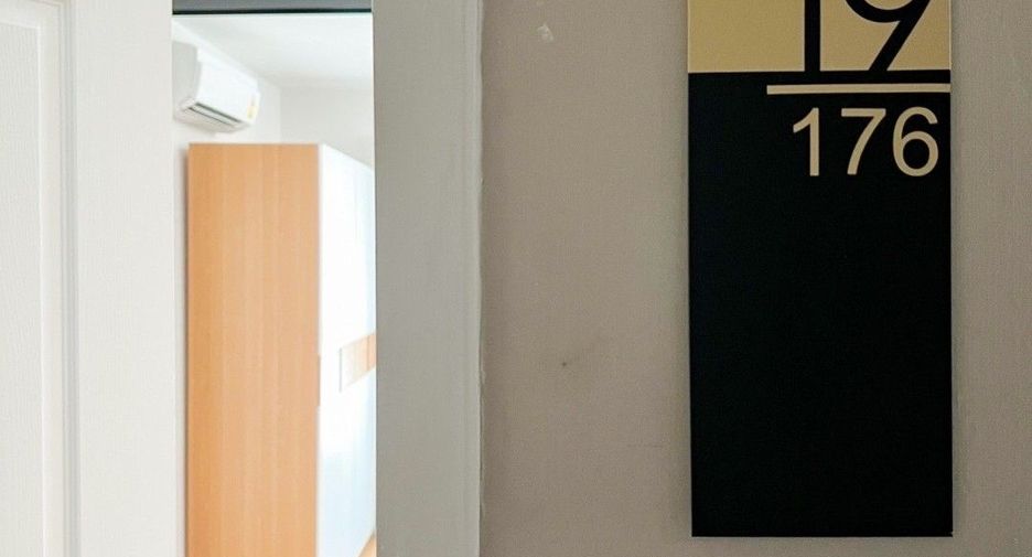For sale 1 bed condo in Wang Thonglang, Bangkok