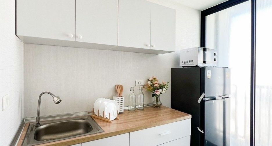 For sale 1 bed condo in Wang Thonglang, Bangkok