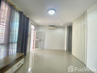 For sale 3 ベッドルーム townhouse in Mueang Phitsanulok, Phitsanulok