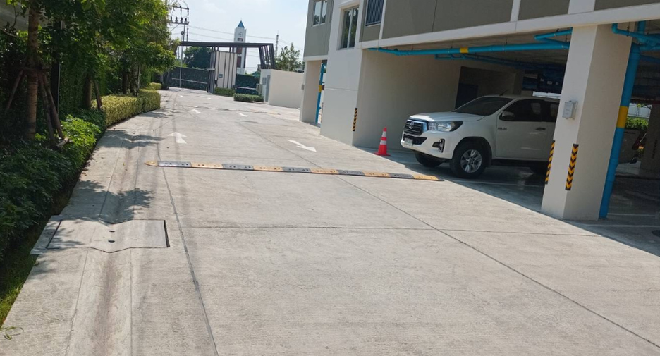 For rent and for sale 1 bed condo in Mueang Pathum Thani, Pathum Thani