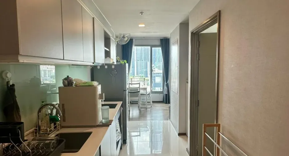 For sale 1 bed condo in Watthana, Bangkok