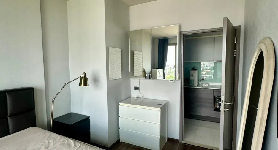 For sale 1 bed condo in Watthana, Bangkok