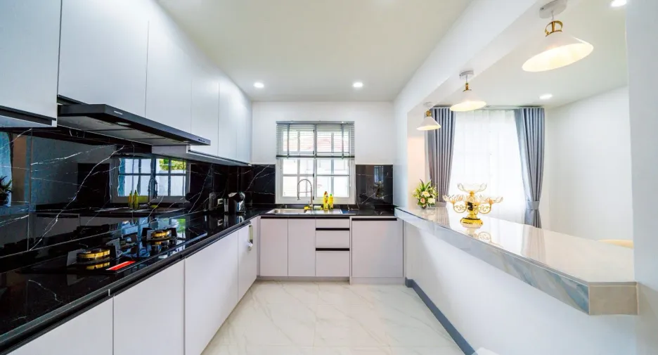 Haus zum Kauf mit 4 Zimmer in Ban Bueng, Chonburi