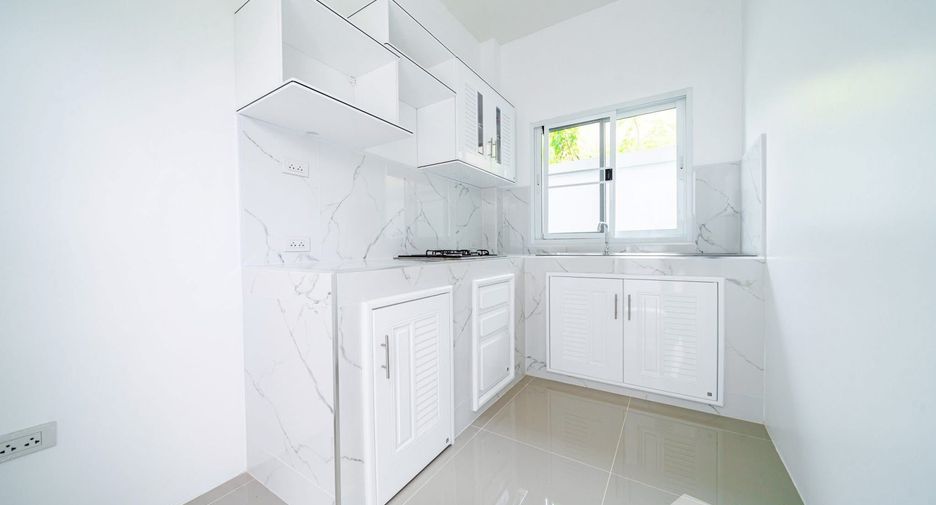 Haus zum Kauf mit 4 Zimmer in Ban Bueng, Chonburi
