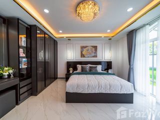 For sale 4 bedrooms house in Ban Bueng, Chonburi