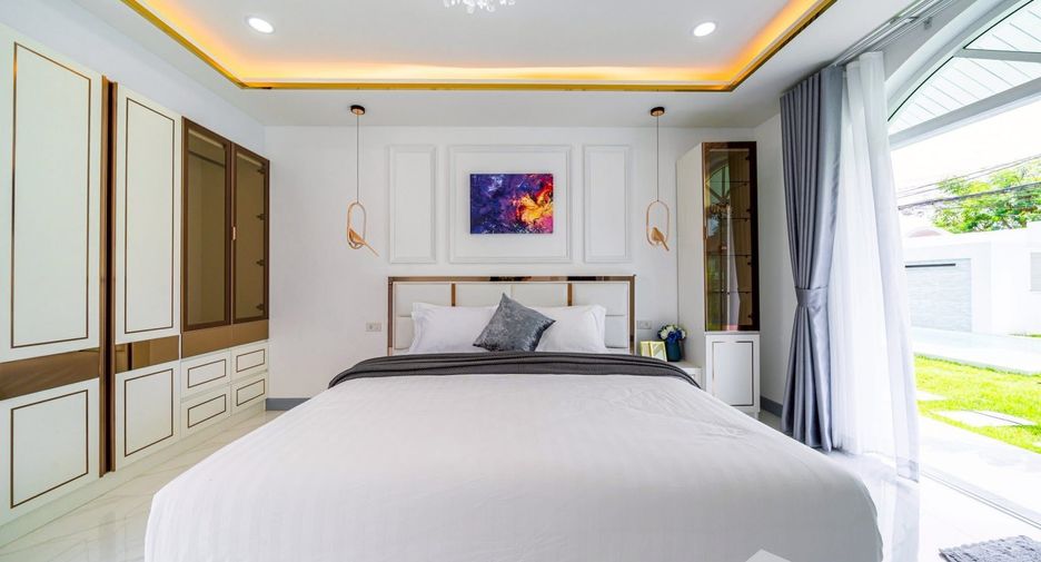 For sale 4 ベッドルーム house in Ban Bueng, Chonburi