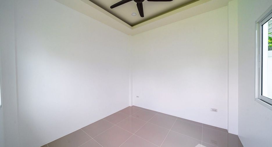 Haus zum Kauf mit 4 Zimmer in Ban Bueng, Chonburi