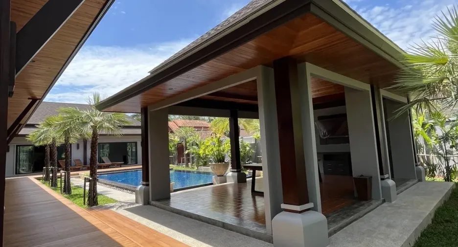 À louer 3 chambres villa à Mueang Phuket, Phuket