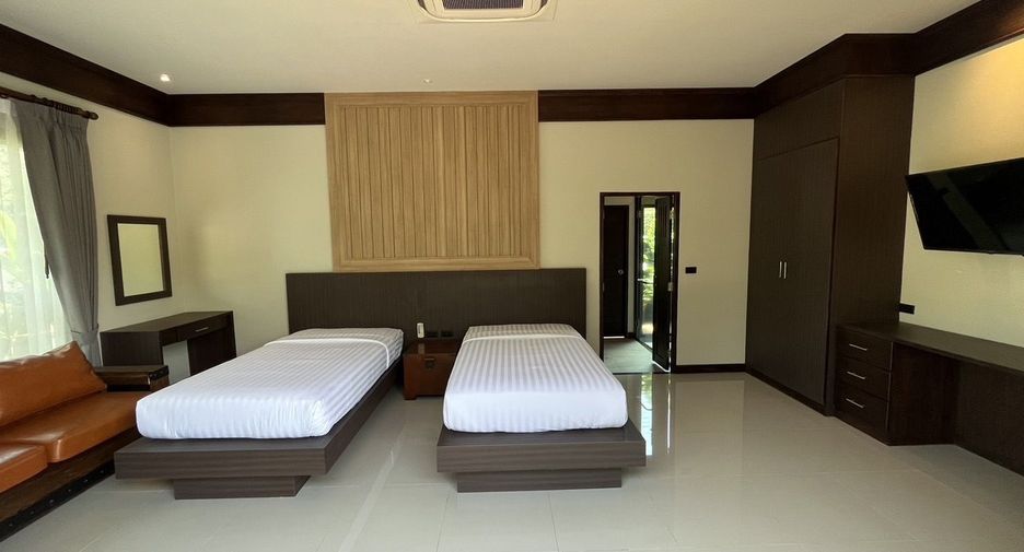 À louer 3 chambres villa à Mueang Phuket, Phuket