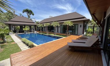 À louer 3 chambres villa à Mueang Phuket, Phuket