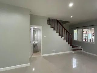 À vendre 2 chambres maison à Mueang Nakhon Pathom, Nakhon Pathom