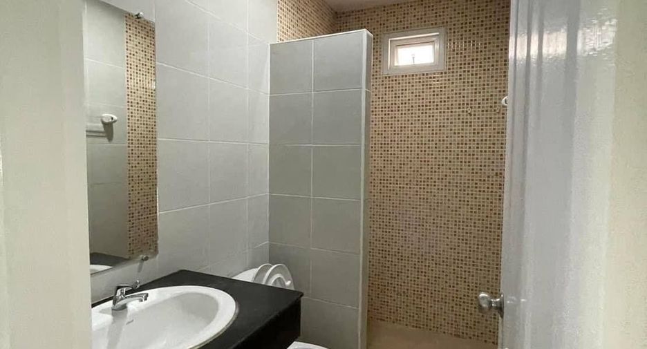 Haus zum Kauf mit 2 Zimmer in Mueang Nakhon Pathom, Nakhon Pathom