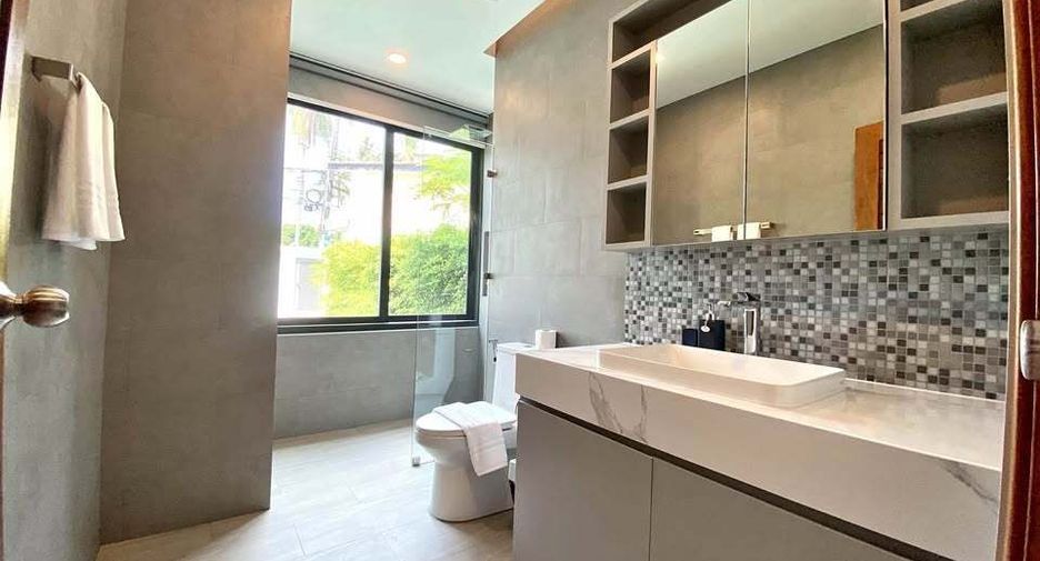 For sale そして for rent 4 ベッドルーム villa in Mueang Phuket, Phuket