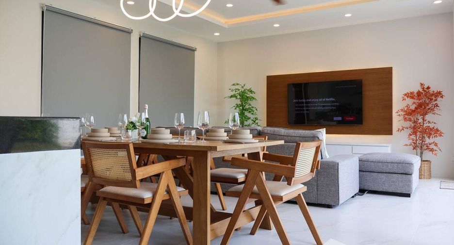 For sale そして for rent 4 ベッドルーム villa in Mueang Phuket, Phuket